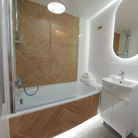 Apartment Cichy Zaulek 5 *