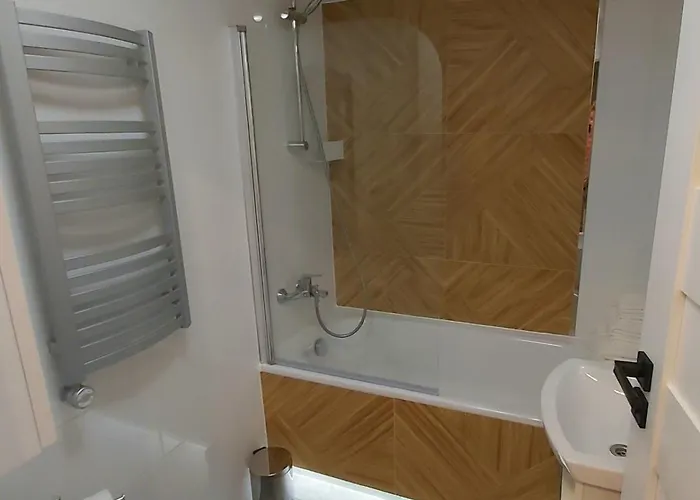 Cichy Zaulek 5 רומיה